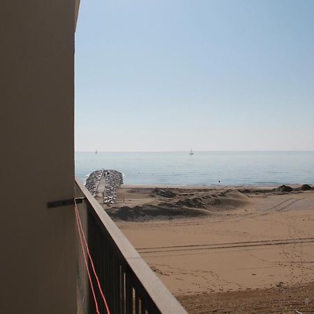 Hotel Vienna Caorle Exterior foto