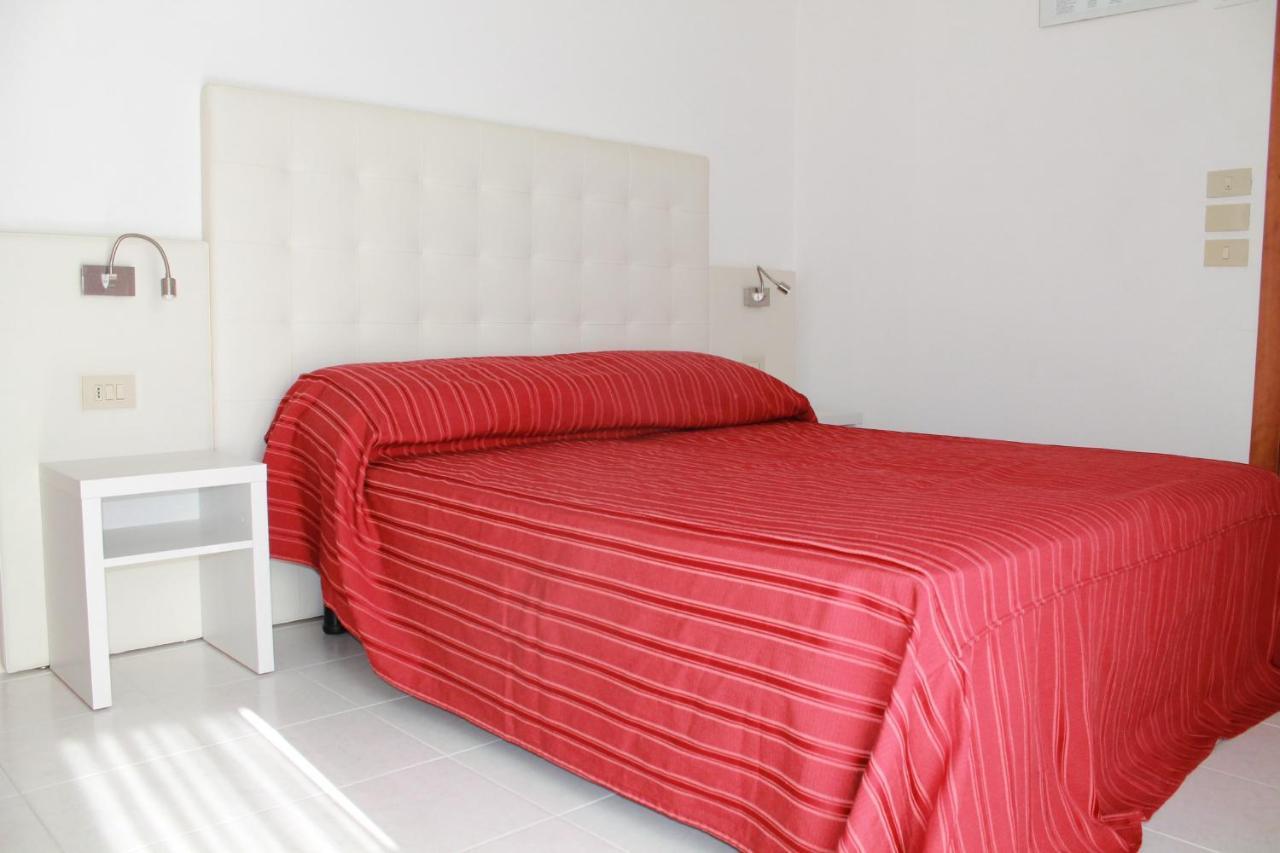 Hotel Vienna Caorle Exterior foto