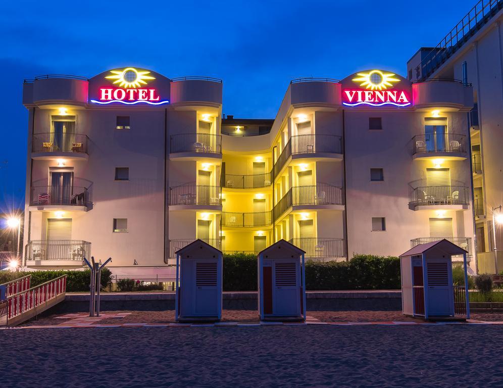 Hotel Vienna Caorle Exterior foto